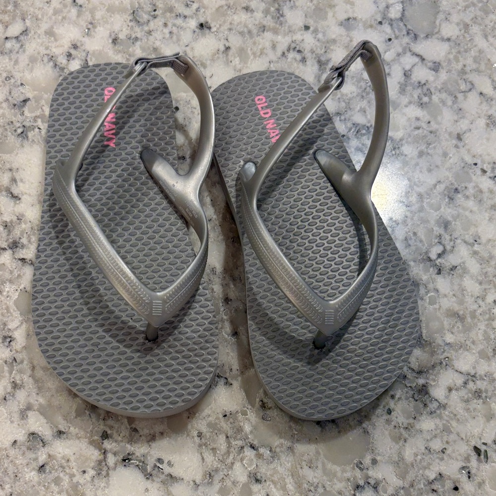 Old Navy Gray Flip Flops NWOT